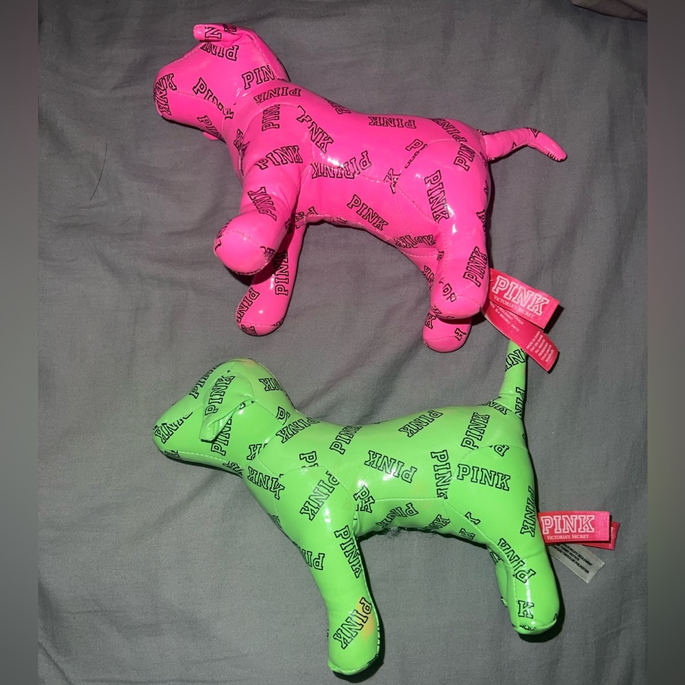 Pink Victoria’s Secret decorations dogs